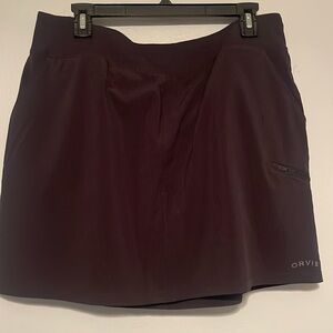 NWT skort large stretchy very cute line pattern